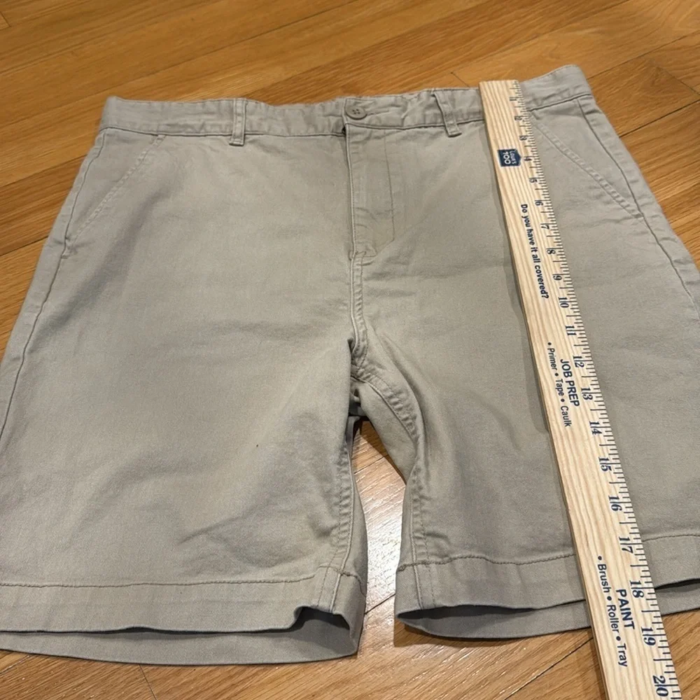 Old navy beige boys  built-in flex shorts size 16plus .